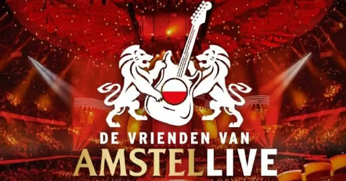 Publiek in Rotterdam Ahoy tijdens een grote Nederlandse concertavond